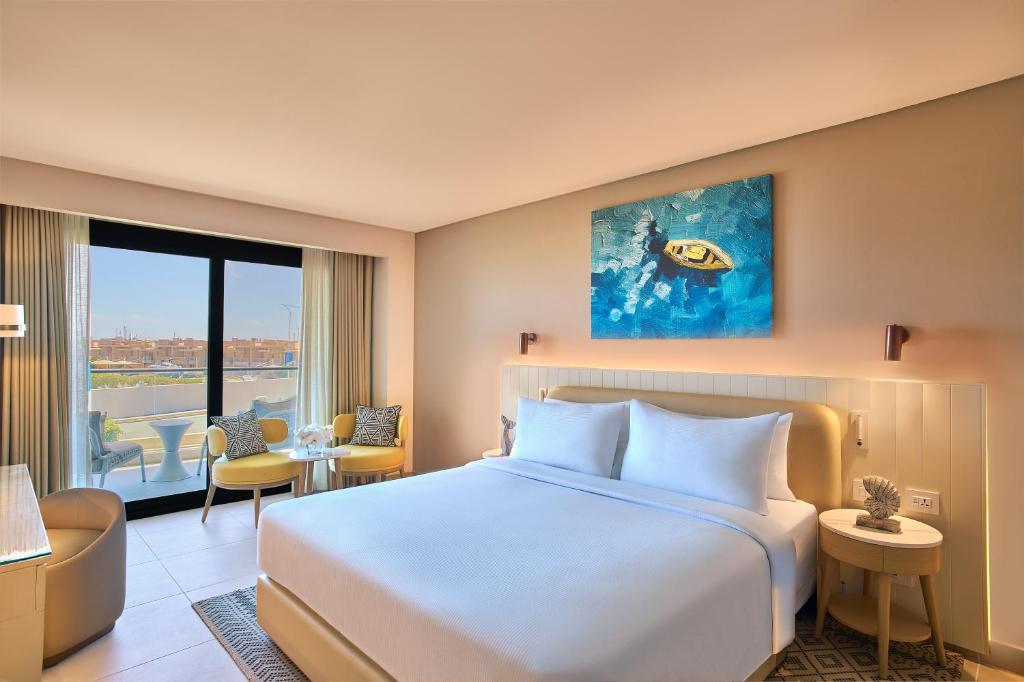 Palma Bay Rotana Resort - 8