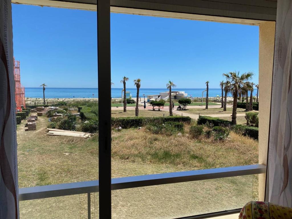 T2 4 pers à Le Barcarès, face mer, parking privé