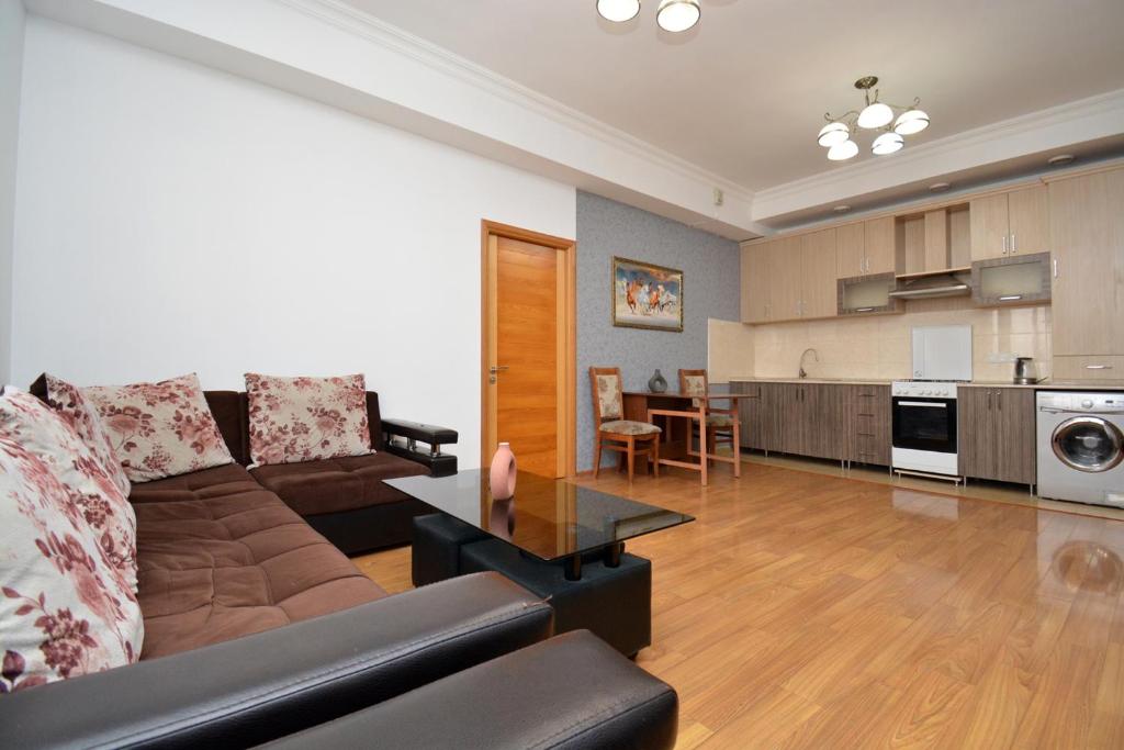 فضای داخلی Argishti Street, 2 bedrooms Comfortable apartment GL152 در ایروان - تصویر ۳