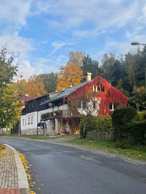 Edifici on està situat l'hostal o pensió
