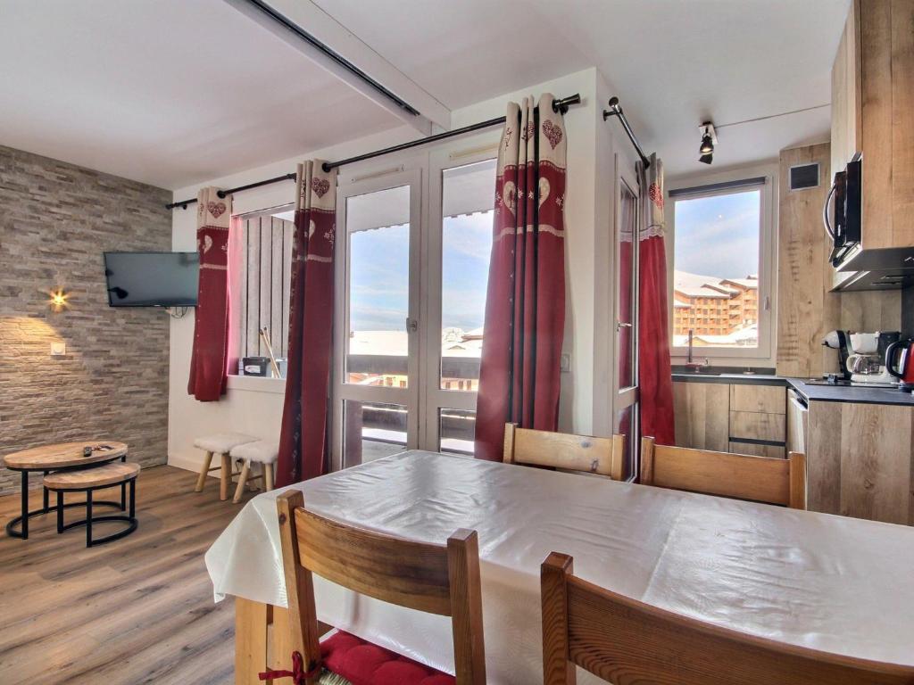 Studio divisible central, balcon, 4 pers