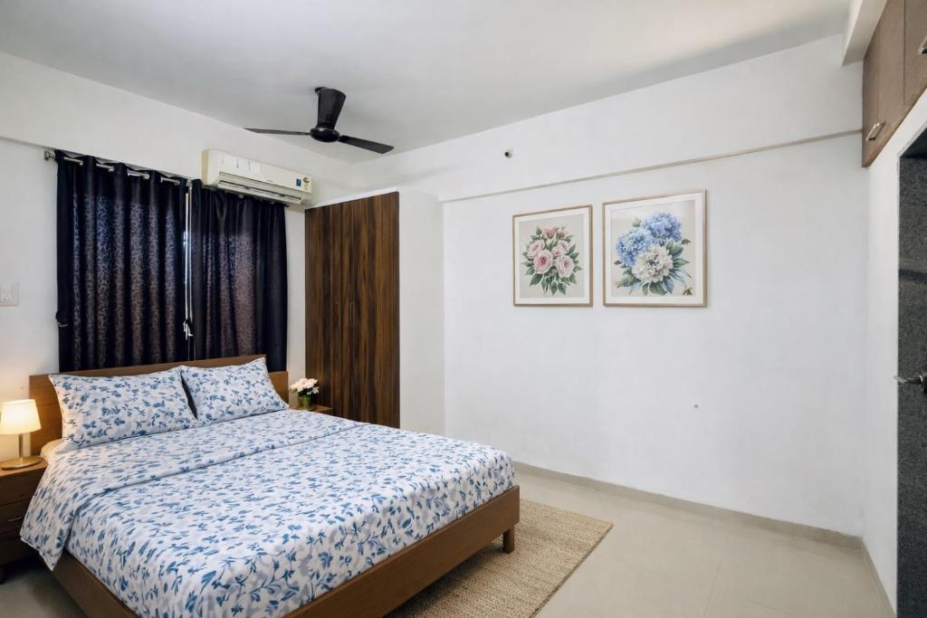 New Spacious 2BHK apartments in Tirupati Near Railway Station with fully equipped kitchen, AC bedrooms, Washing Machine, 24 hours water, caretaker service, and ample space for car parking & ideal for families and pilgrims photo