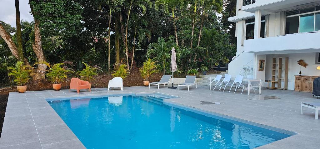 Habitation Villa Les Cassias