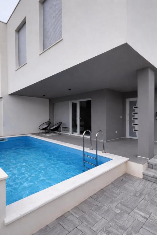 Villa Pomalo