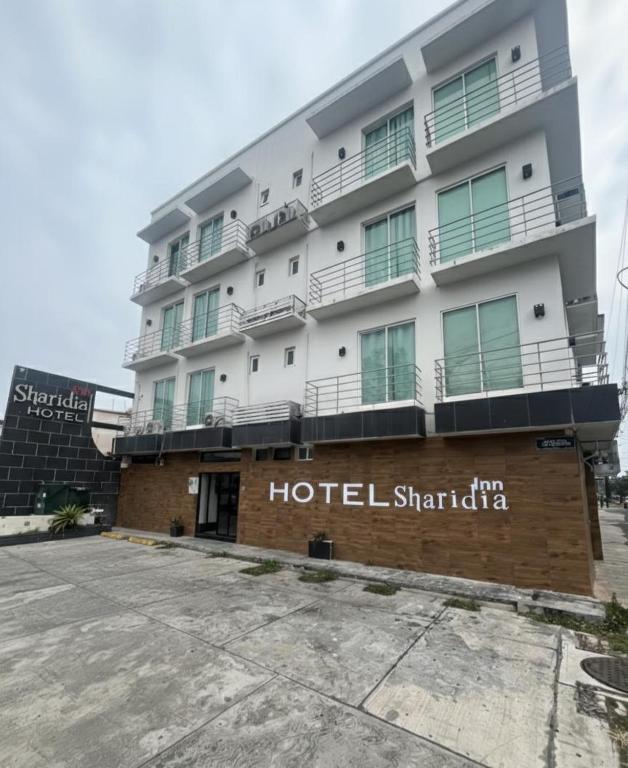 a hotel shahi shahiachi is pictured in front of its building at Hotel Sharidia Inn in Veracruz
