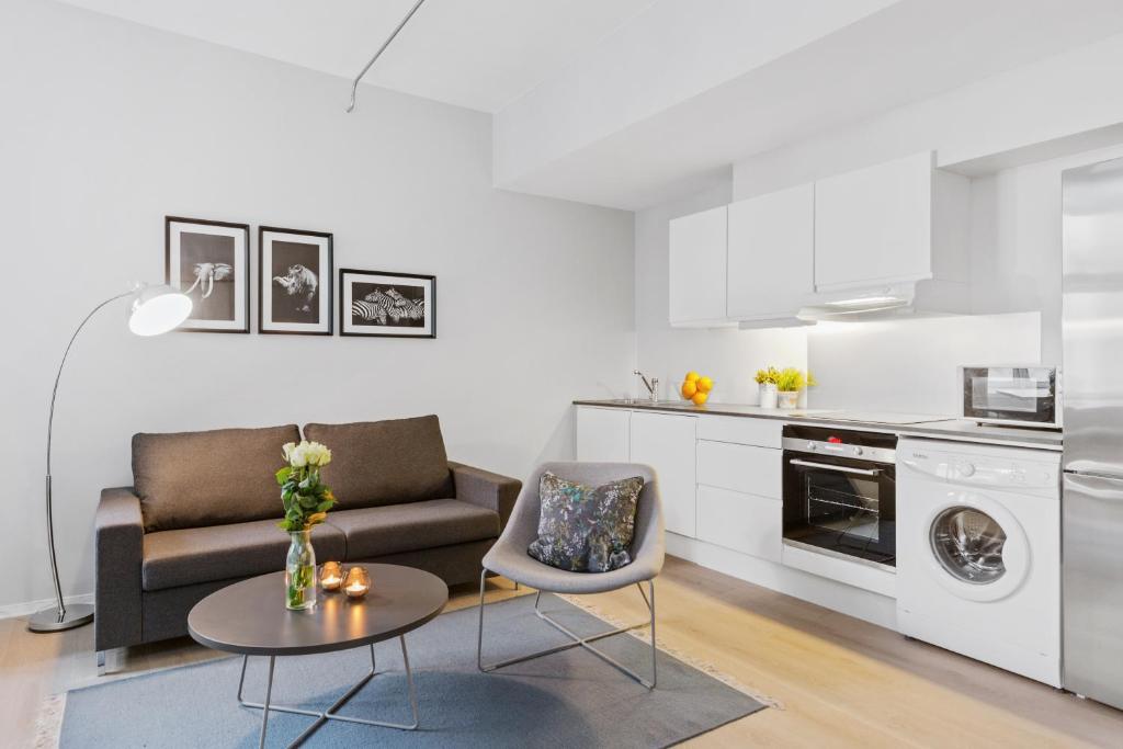 Forenom Serviced Apartments Oslo Vika - Two-Bedroom Apartment For Three