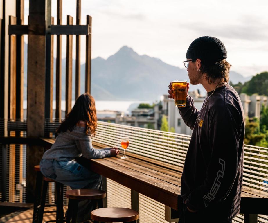 LyLo Queenstown photo