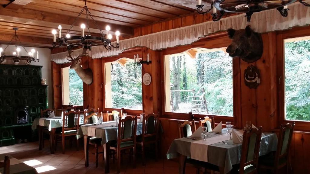 Restaurace v ubytování Forster Vadászkastély és Szálloda