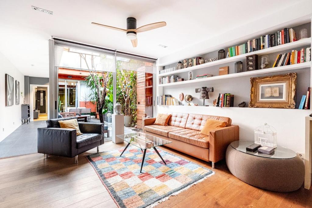 ArtlifeBCN Urban Oasis Apartment - Housity