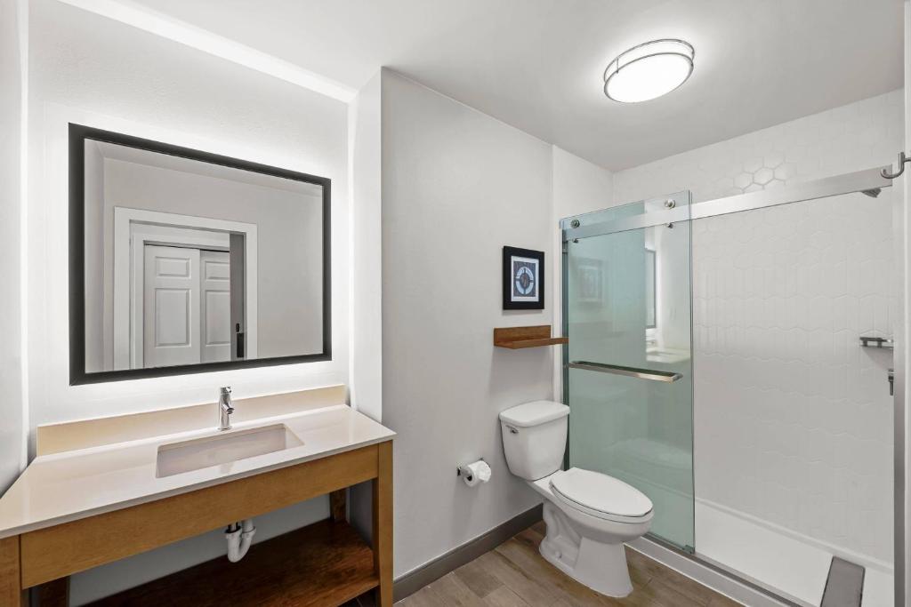 Country Inn & Suites by Radisson, Virginia Beach Oceanfront photo