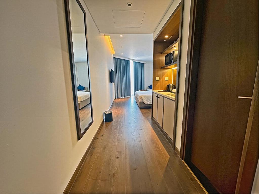 Phòng Deluxe Giường Đôi Nhìn Ra Biển
