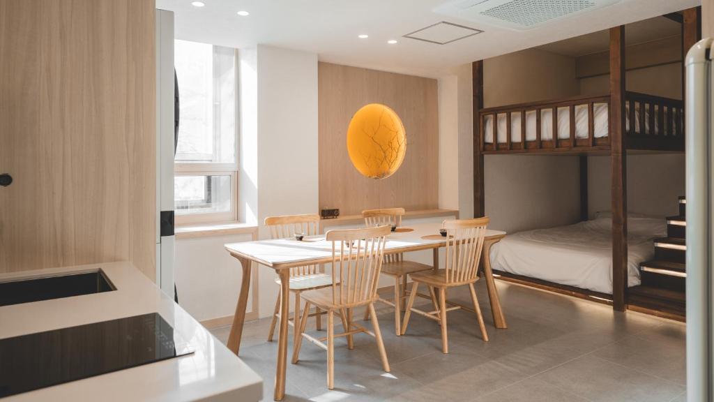 Gallery image of Haewolga - Sun Room in Busan