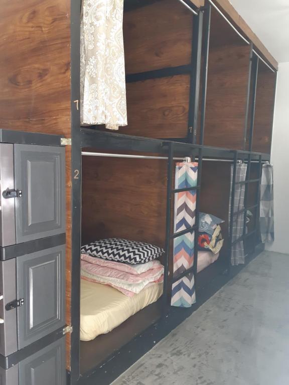 Siril Guesthouse Hostel - 8