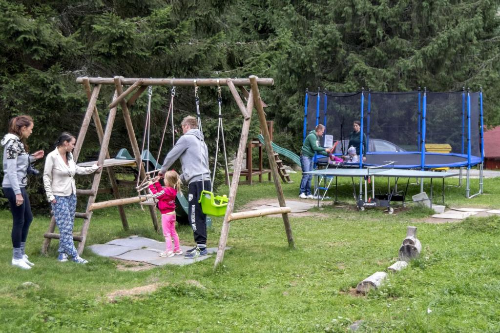 Herní místnost nebo prostor pro děti v ubytování Chaty Jasná