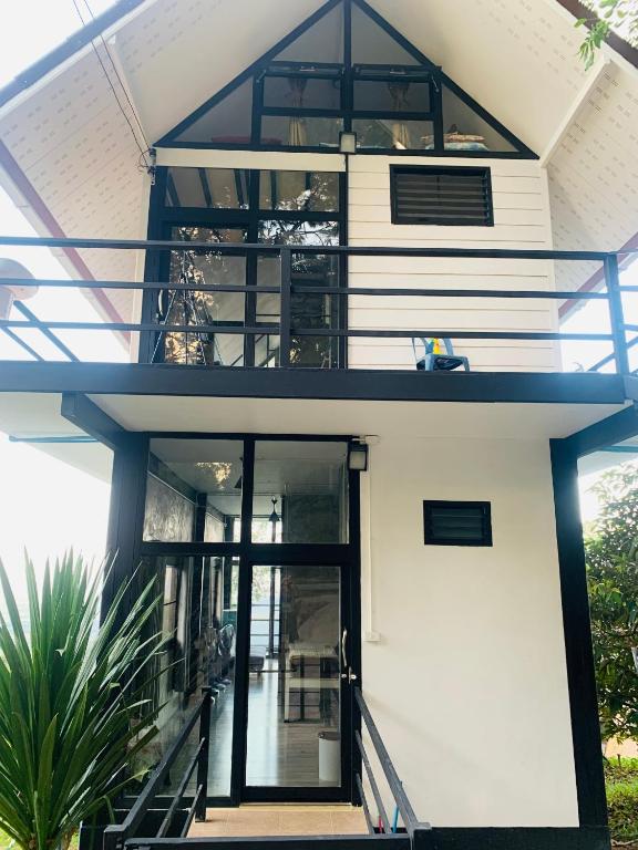 Phongtang Garden Homestay - Family Room With Private Bathroom