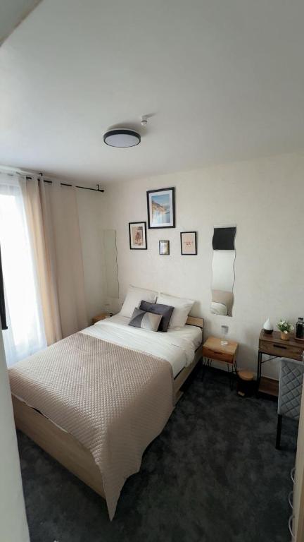 Stylish single room