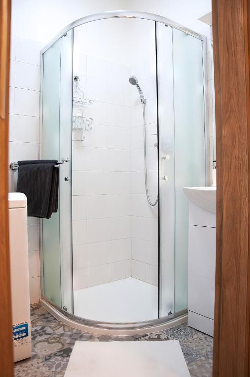 ZAROHEM 2 bedrooms APARTMENT in center with balcony - 14