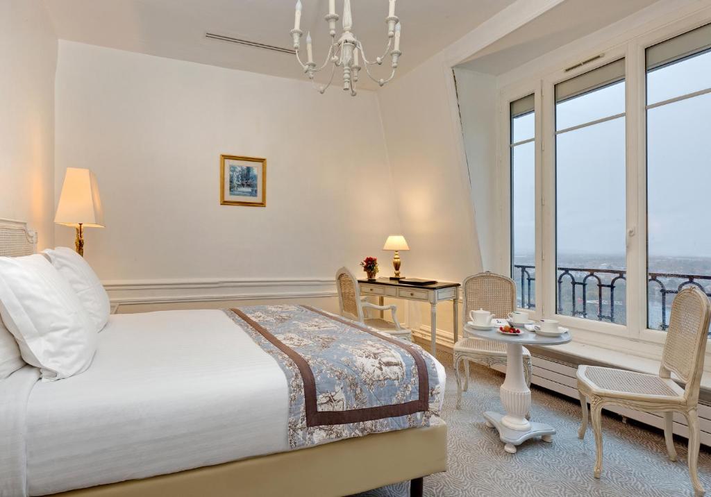 Hôtel Pavillon Henri IV - Chambre Double Privilège Vue Seine & Paris