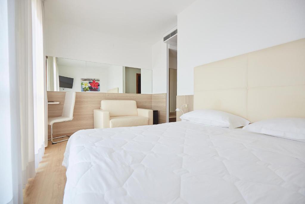 Albergo Ristorante Belvedere - Triple Room