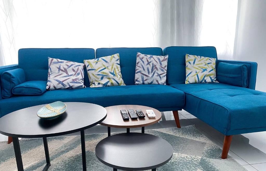 Elegant 2-Bedroom Apartment in Chic Abidjan Neighborhood