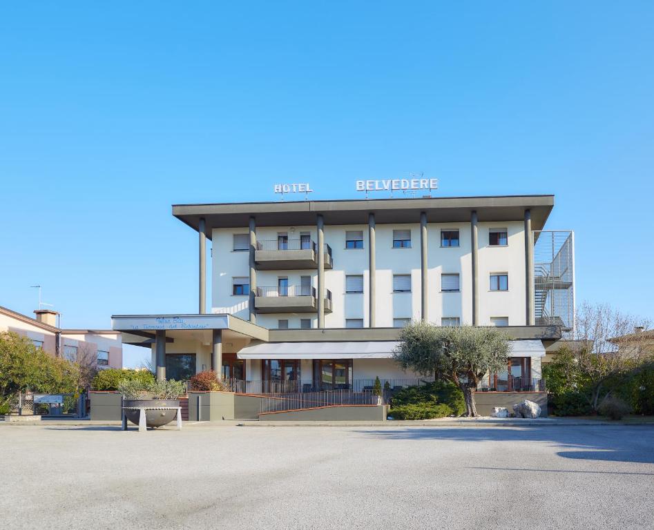 Albergo Ristorante Belvedere - Housity