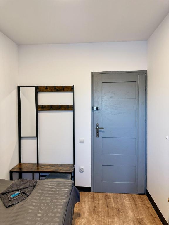 Noclegi Bezpłatny Dowóz AirNest24 Lotnisko Katowice-Pyrzowice - Habitación Individual Con Baño Compartido