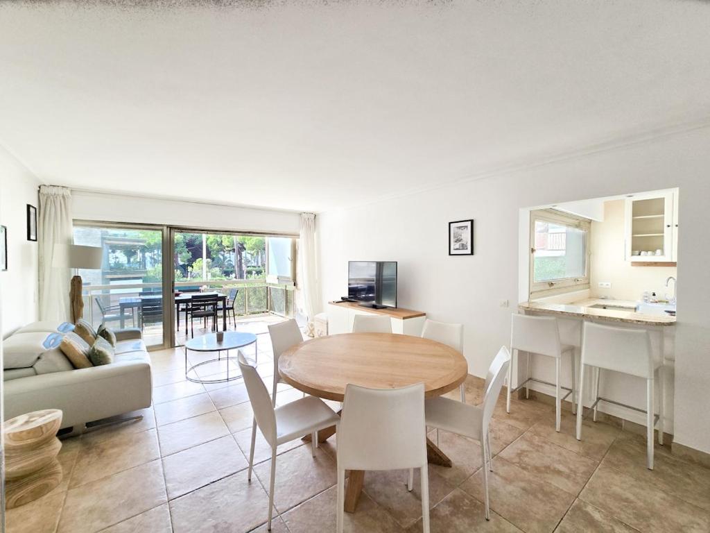 86m2, spacieux, 2 chambres, à 1 min de la plage