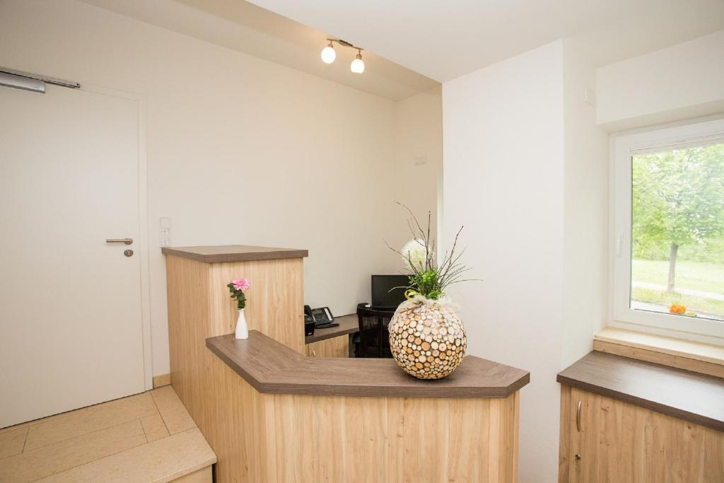 Kuchyň nebo kuchyňský kout v ubytování Gästehaus Turmblick