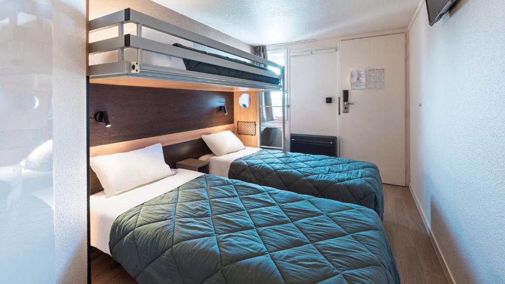 Premiere Classe Niort Est La Creche - Standard Plus Twin Room With One Bunk Bed