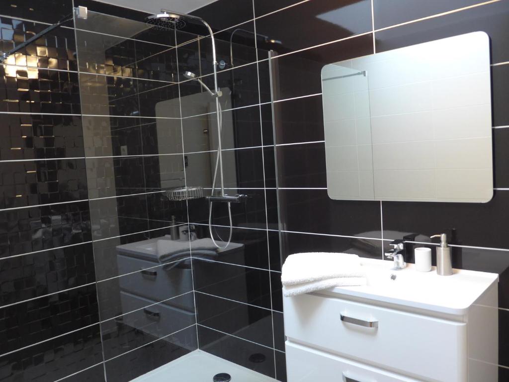 Maison de Luciné - Camera Tripla Con Bagno Privato Esterno