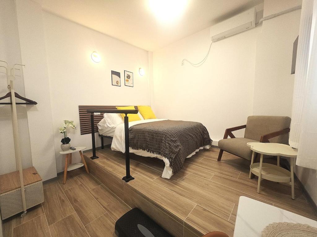 104 Studio Near Metro Direct Connection to center 15 minutes