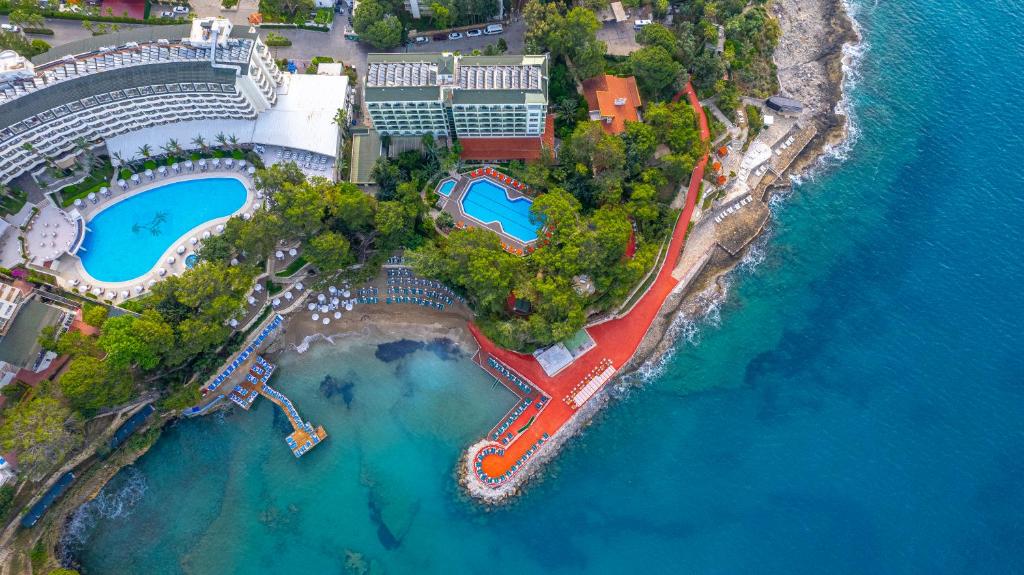 an aerial view of a resort next to the ocean at İncekum West Hotel -Ultra All Inclusive in Alanya