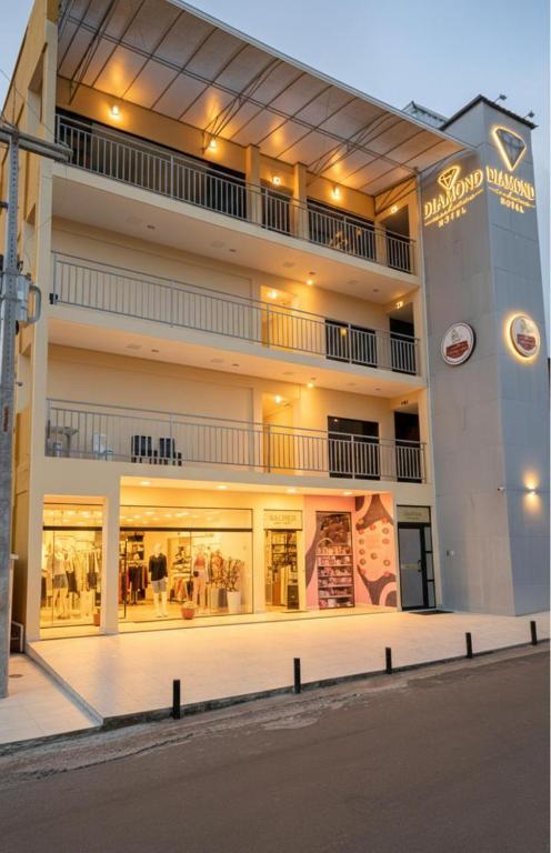 a store front of a building with lights on at Hotel Diamond Exclusive in Oiapoque