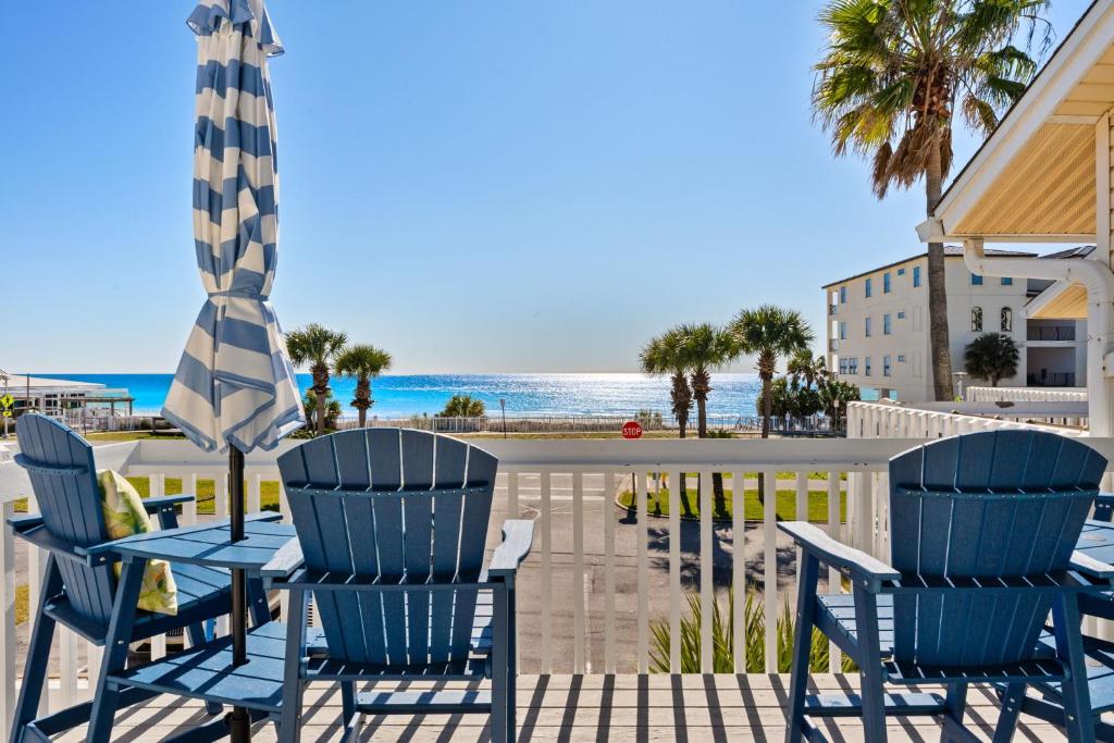 Beach Escape, King Suite, Ocean Views, Pet Friendly photo