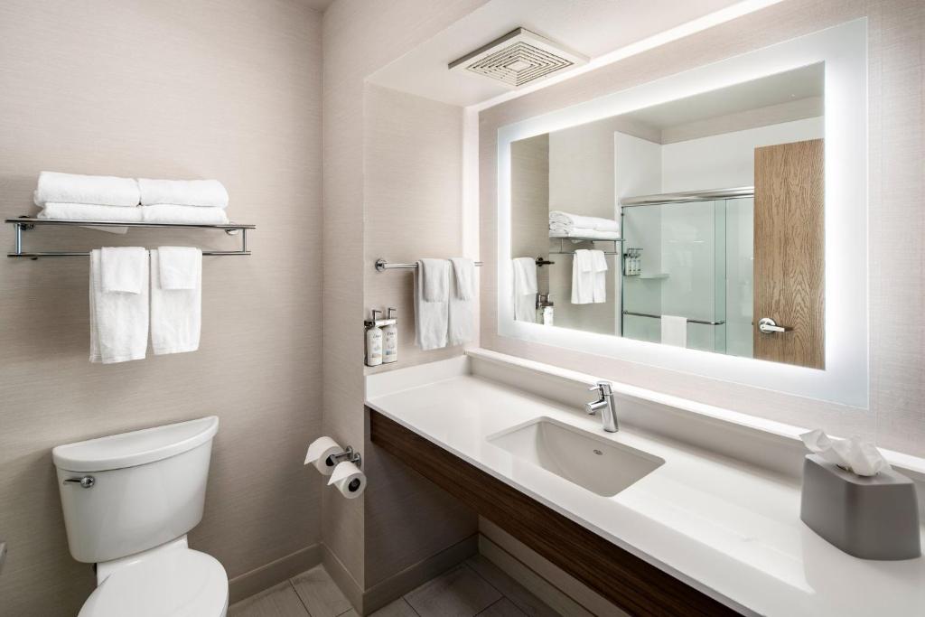 Holiday Inn Express Hotel & Suites Coeur D'Alene I-90 Exit 11, an IHG Hotel - 