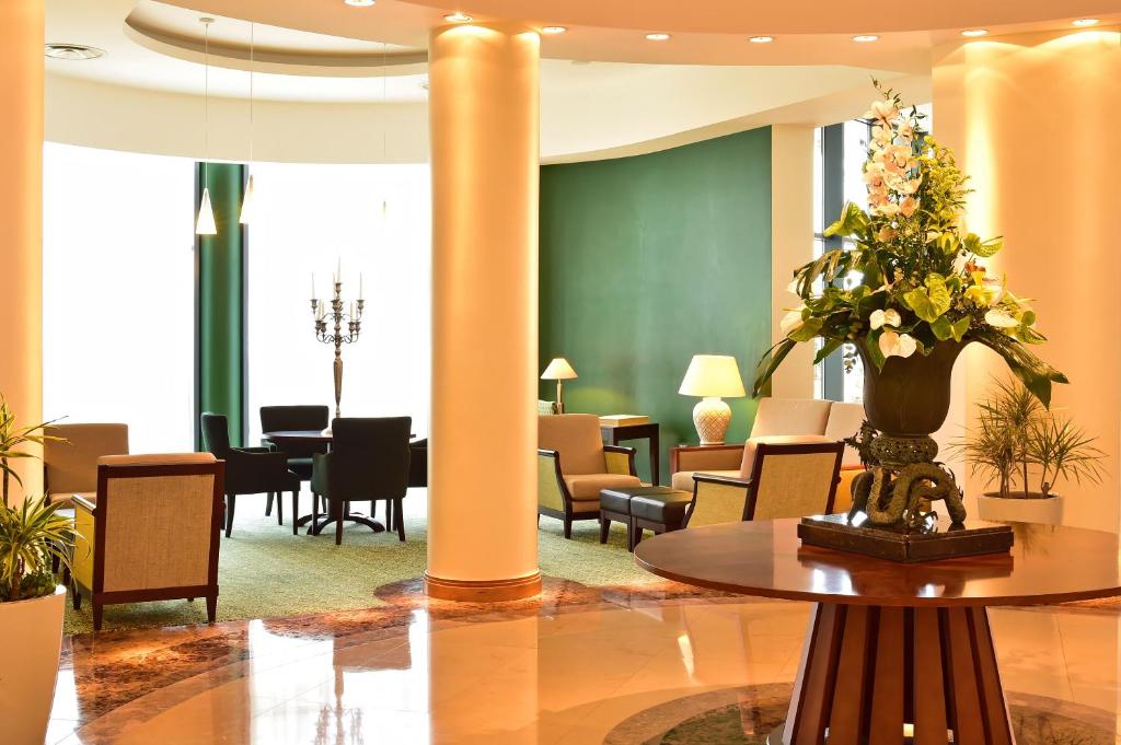 Posezení v ubytování Pestana Grand Ocean Resort Hotel