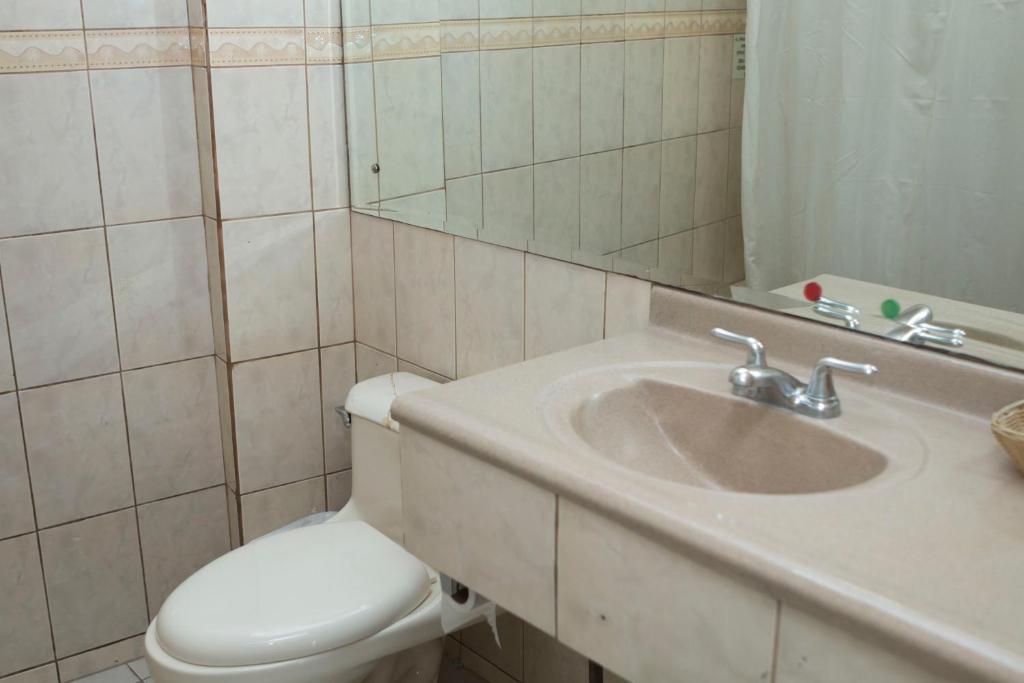 Koupelna v ubytování Hotel Novo