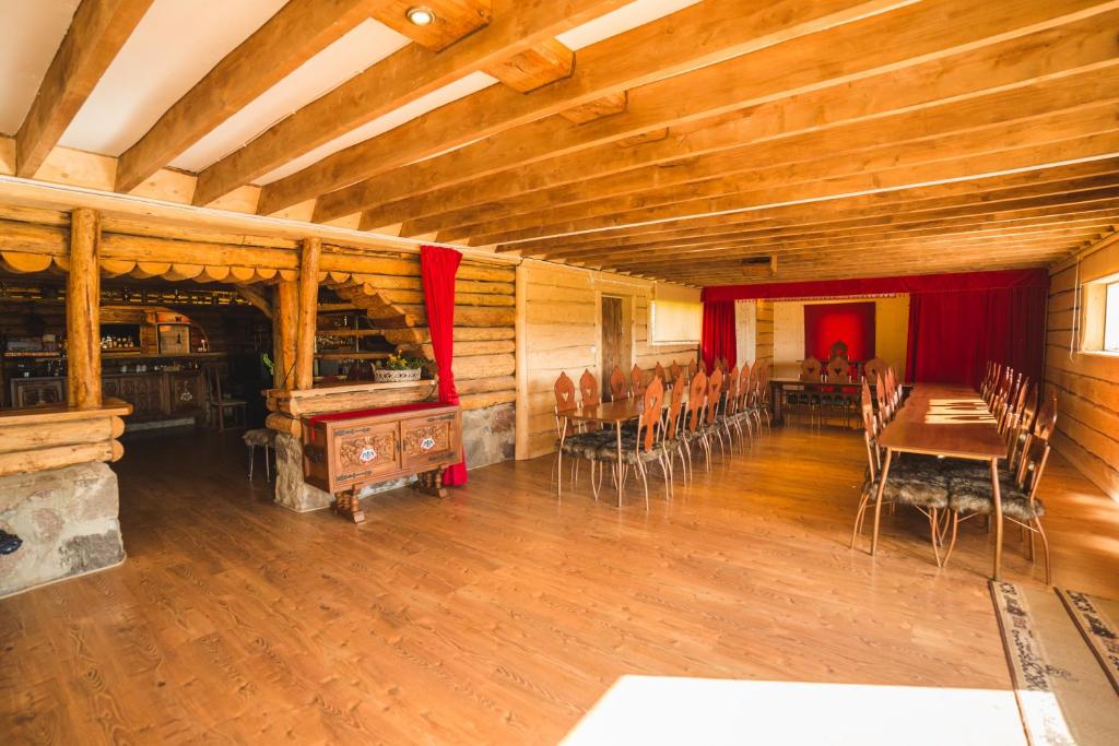 Restaurace v ubytování Õuna Puhketalu