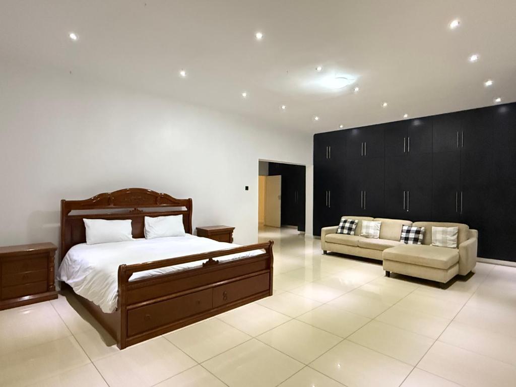 Llit o llits en una habitació de Lonehill Ridge