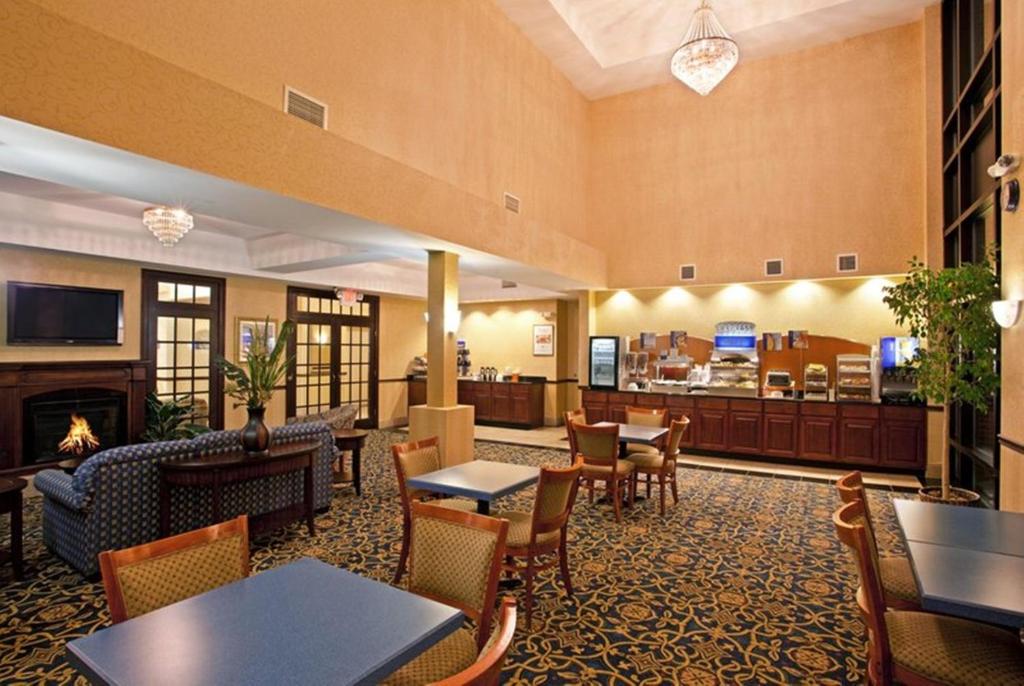 Holiday Inn Express Hotel & Suites Cleveland-Richfield by IHG photo