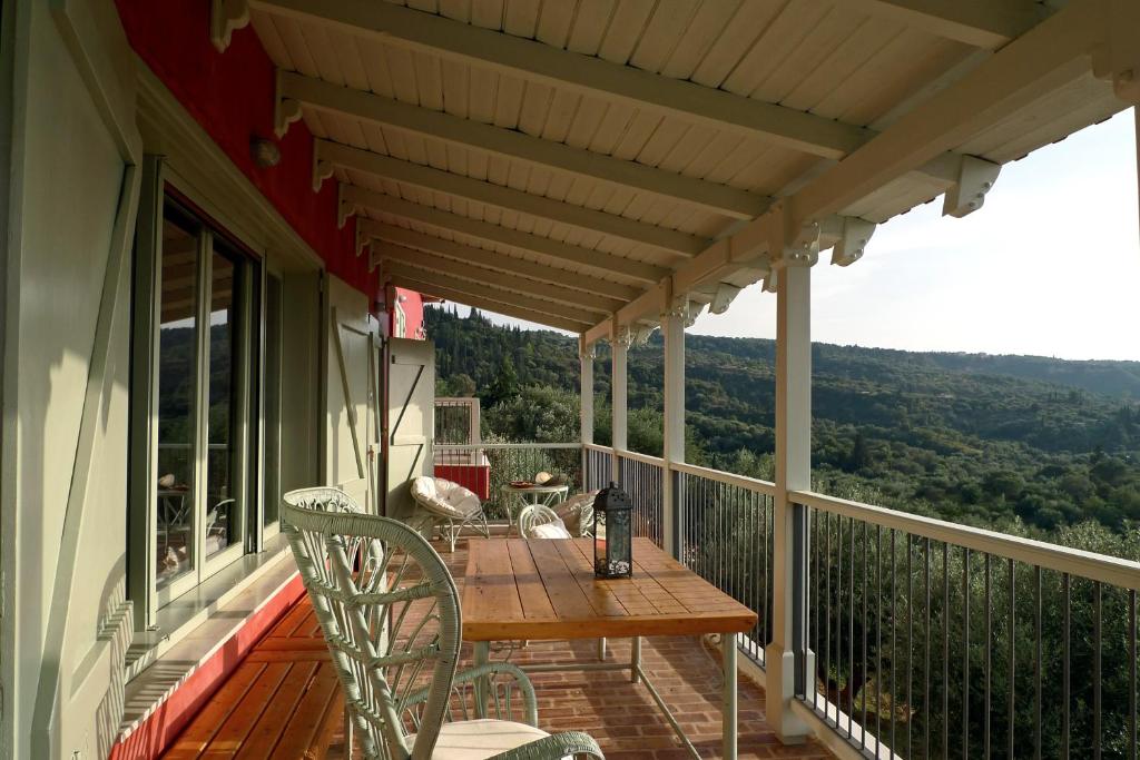Balkón nebo terasa v ubytování Sea View Villa with 4 bedrooms - grECOrama