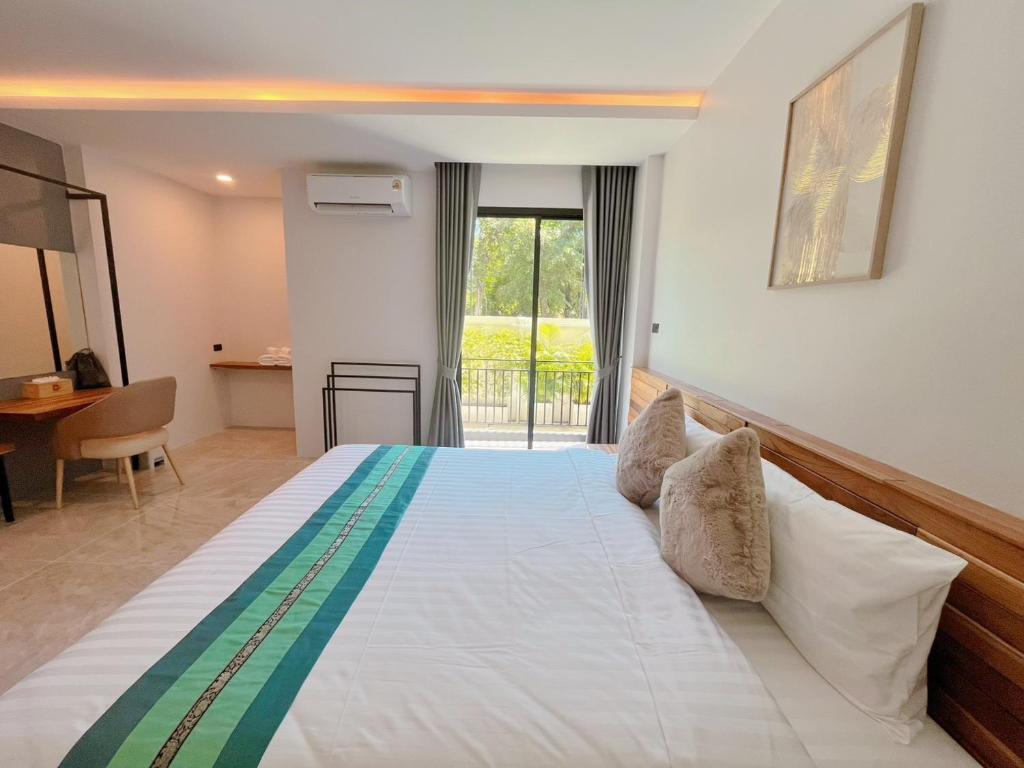 OZONE HOTEL