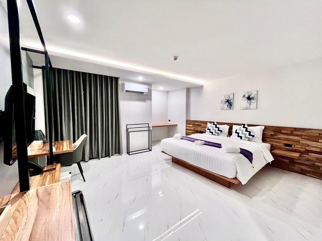 OZONE HOTEL