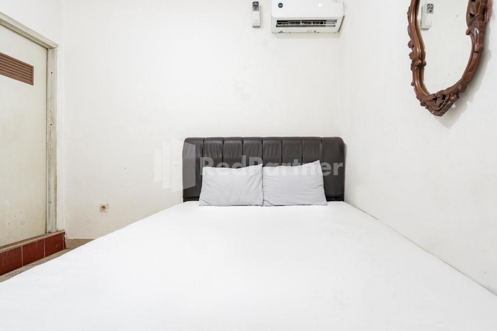 Danysa Guest House Jakarta RedPartner