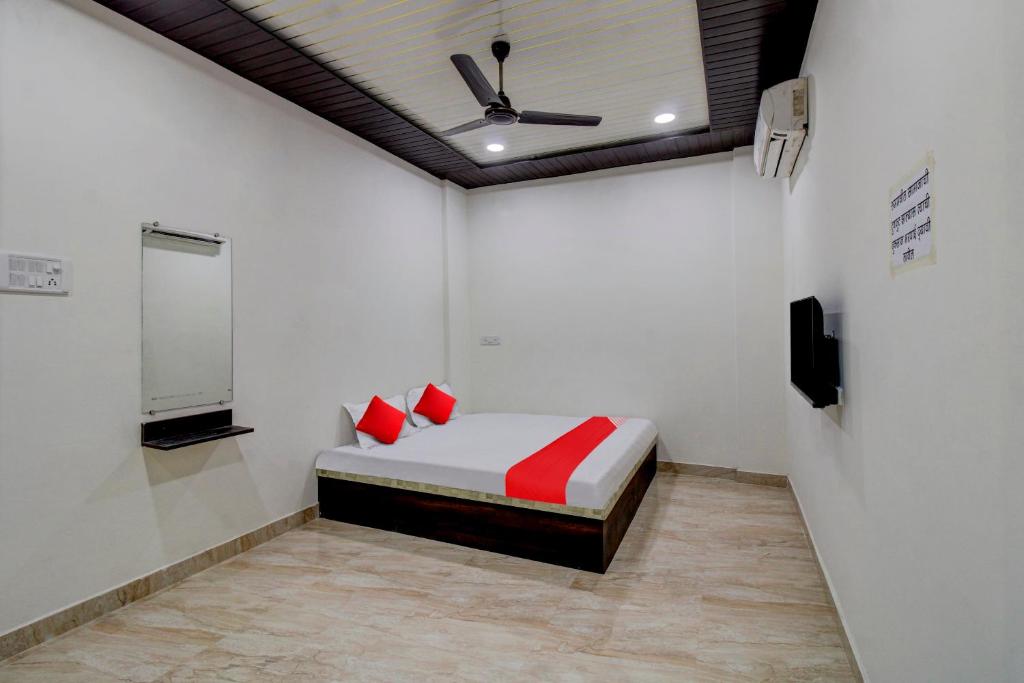 Hotel O Flagship Hotel Galaxy - Housity