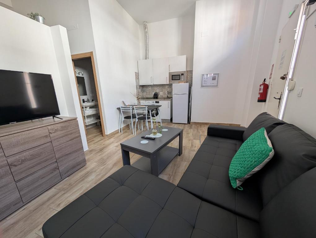Rooms Cruz Roja - Arenal Rent
