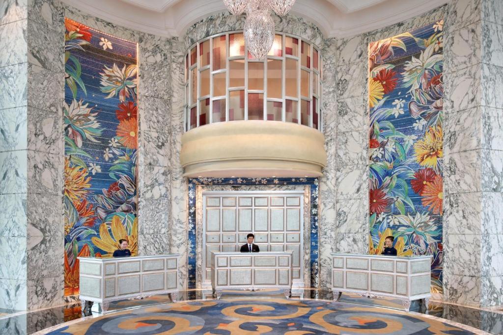 The Reverie Saigon 4