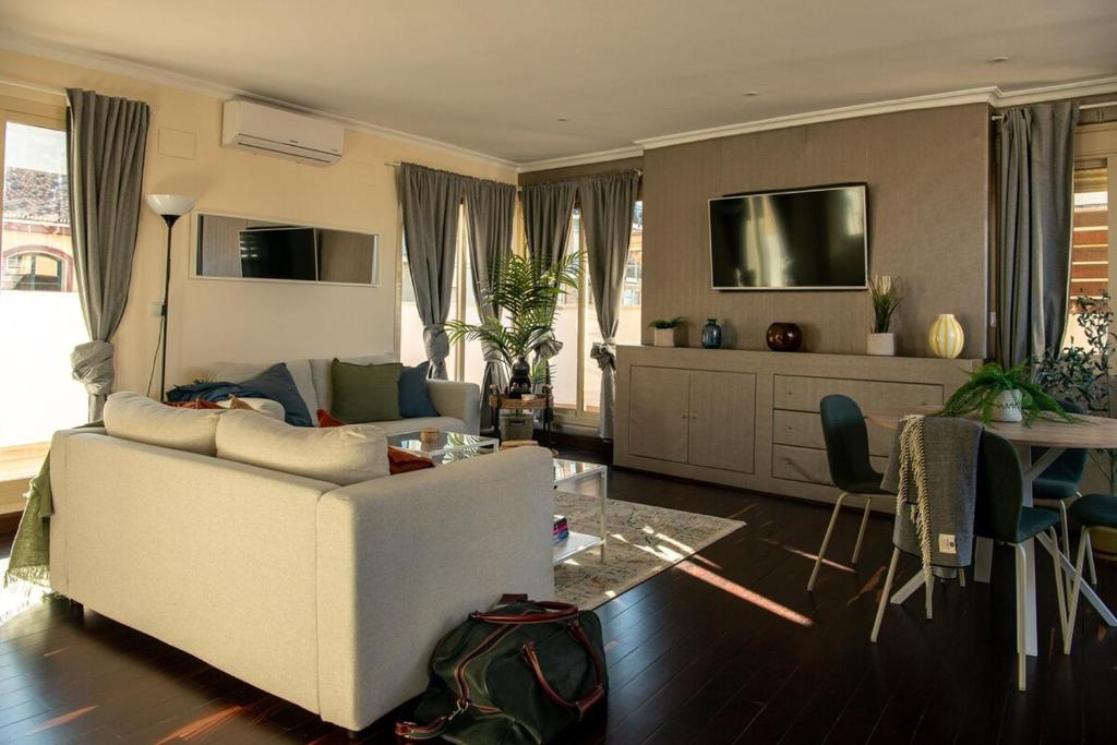 Victoria Serenity Penthouse