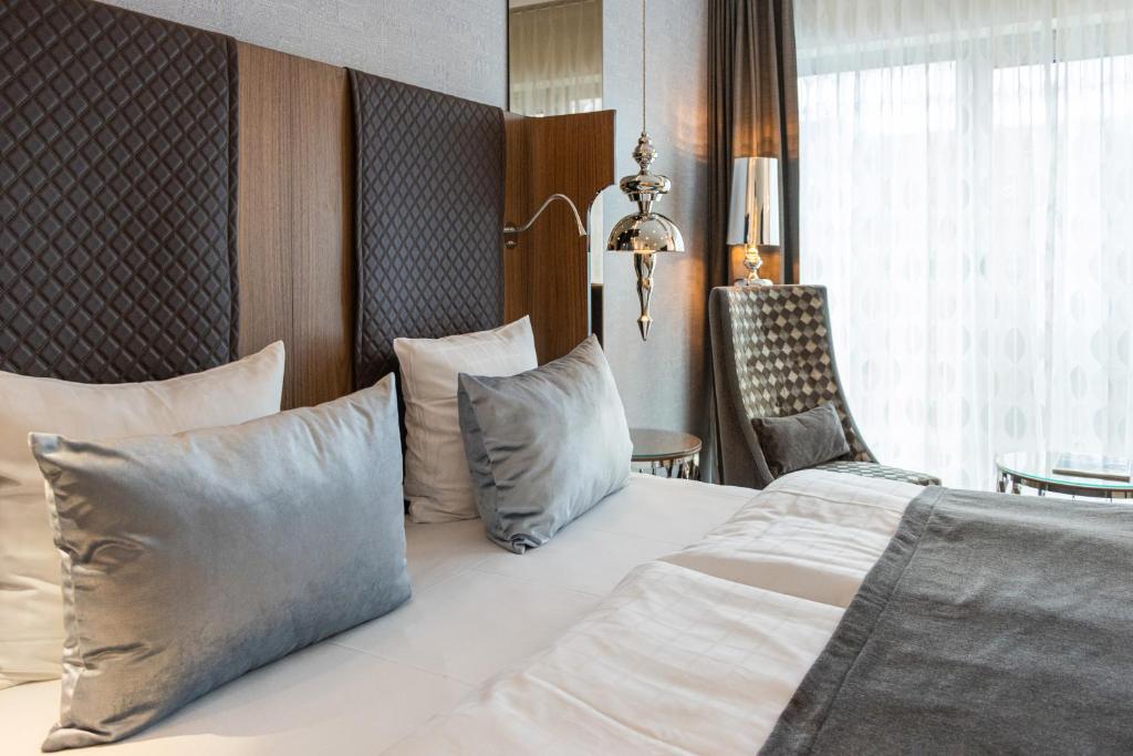 Tivoli Hotel - 