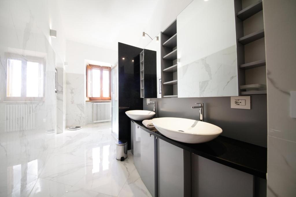 Palazzo Tronconi agriturismo - Camera Doppia Con Bagno Privato Esterno